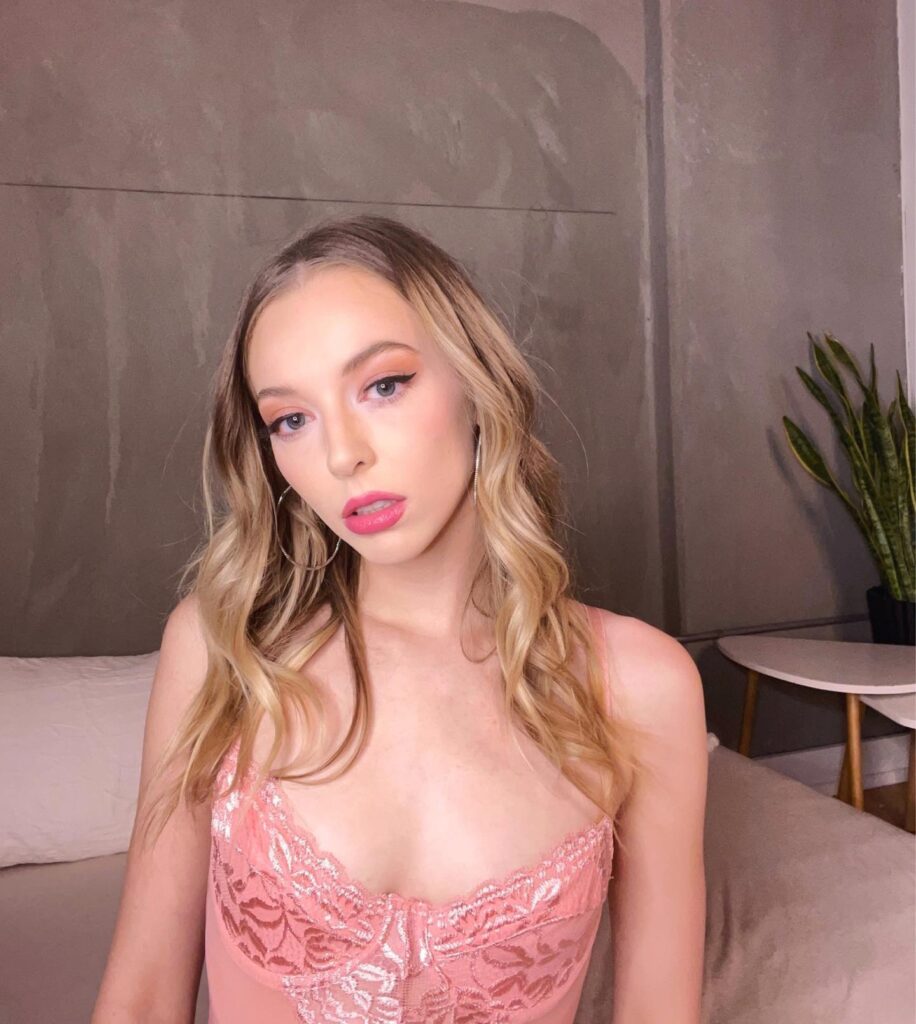 Lily Larimar Age, Career, Height & Net Worth 2026