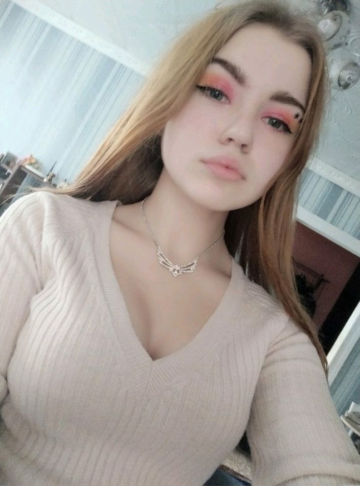 Who Is Mini Diva? Age, Height, Career & Net Worth